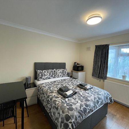 Kensal Lodge 2 Guest House Лондон Экстерьер фото