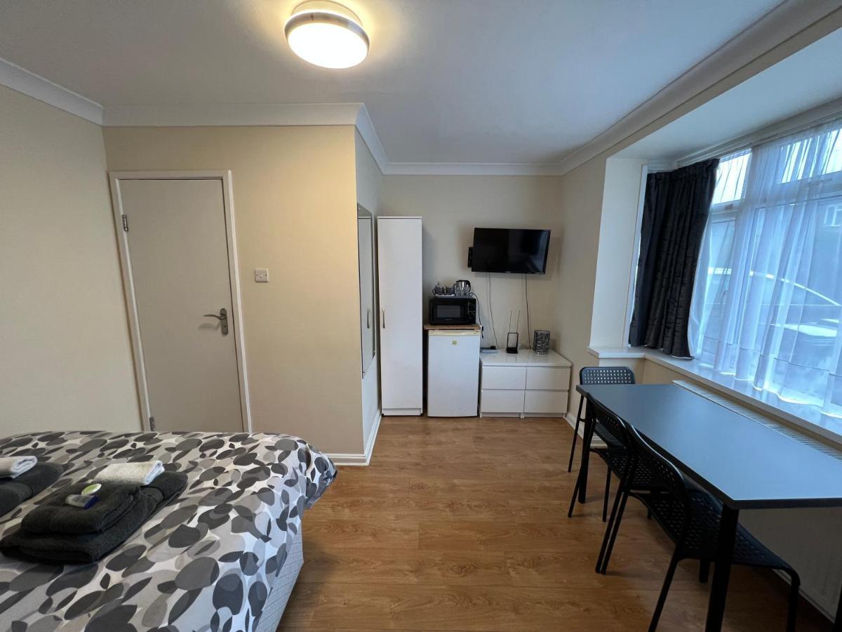 Kensal Lodge 2 Guest House Лондон Экстерьер фото