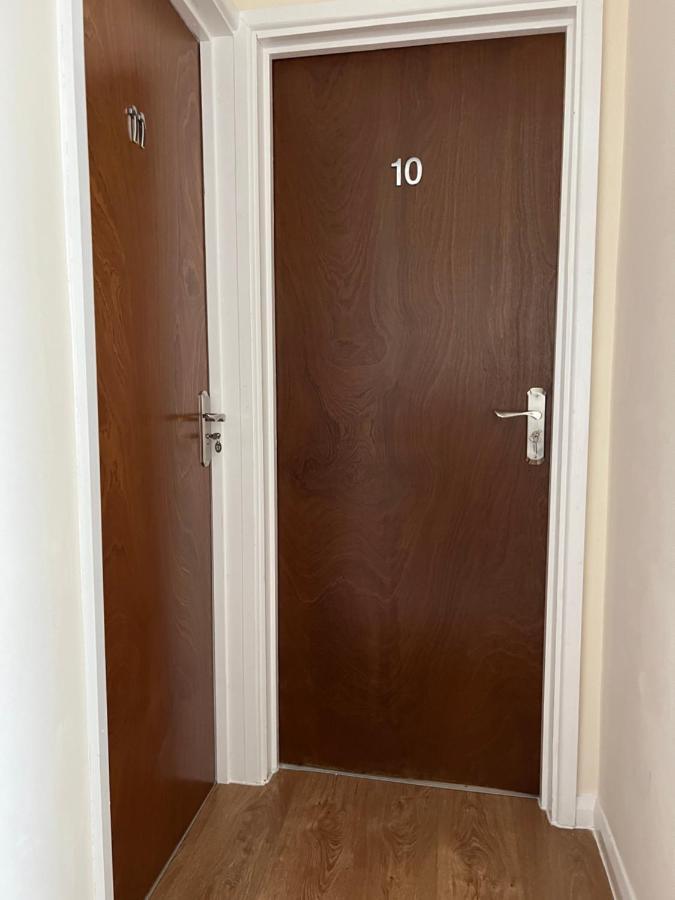 Kensal Lodge 2 Guest House Лондон Экстерьер фото