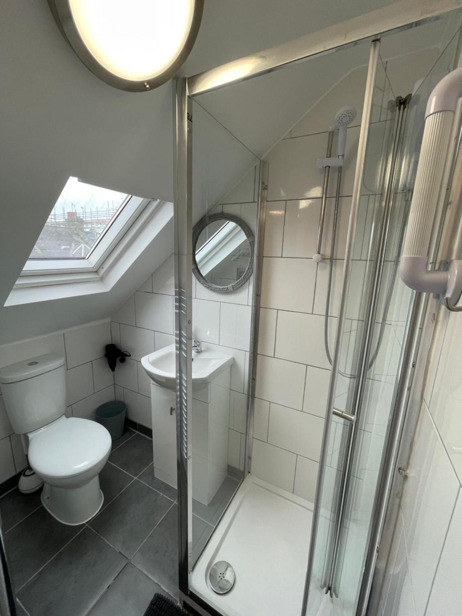 Kensal Lodge 2 Guest House Лондон Экстерьер фото