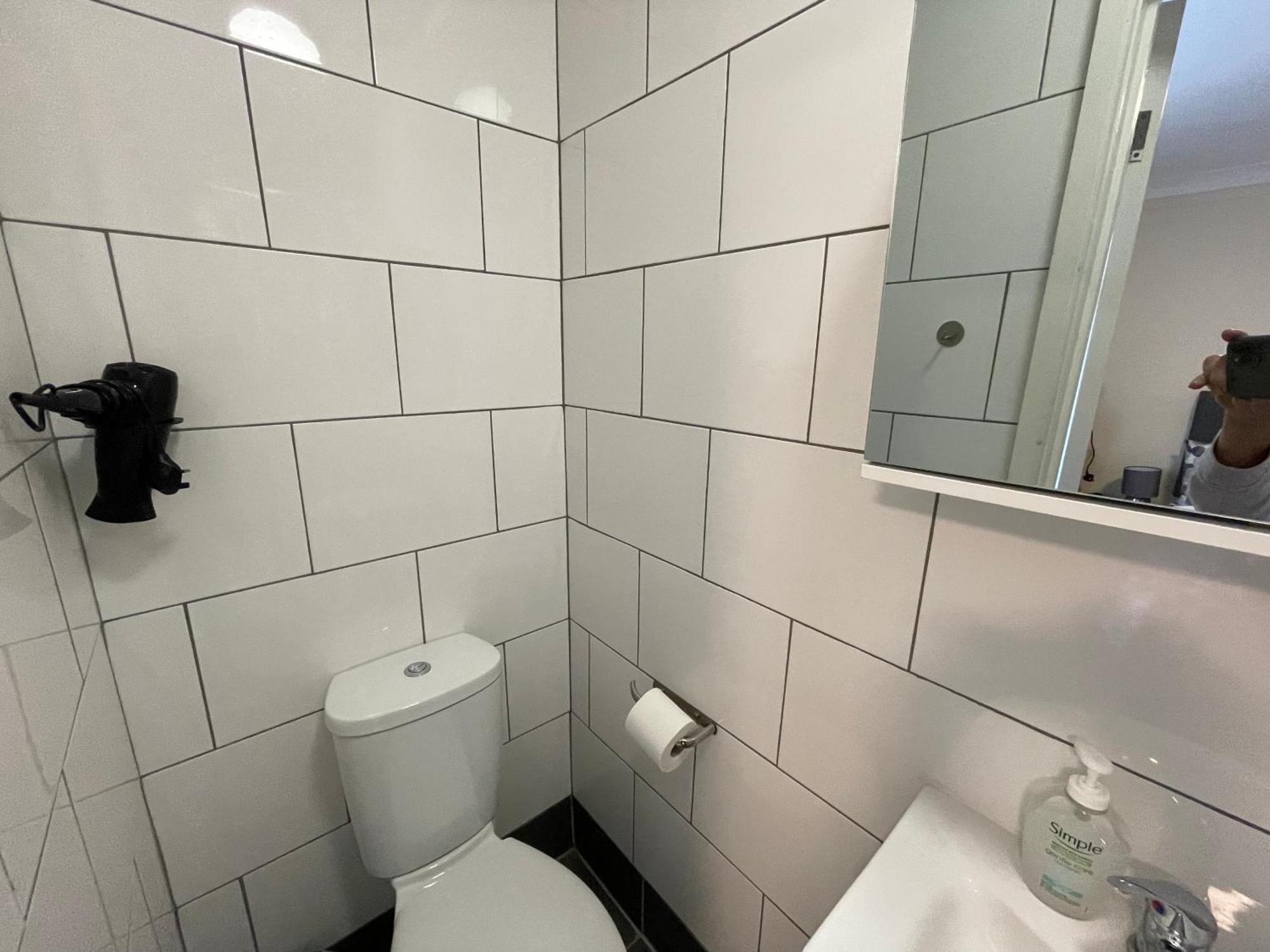 Kensal Lodge 2 Guest House Лондон Экстерьер фото