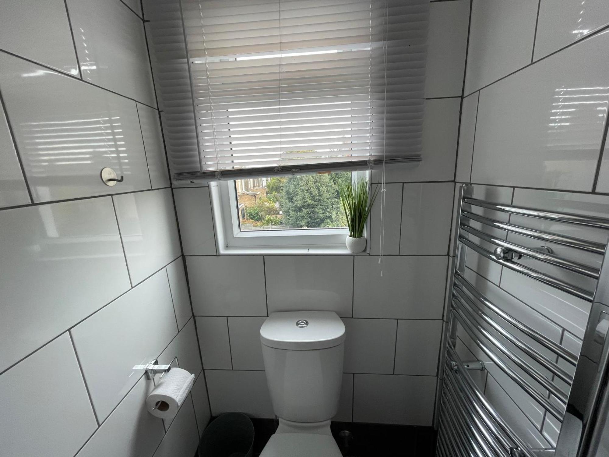 Kensal Lodge 2 Guest House Лондон Экстерьер фото
