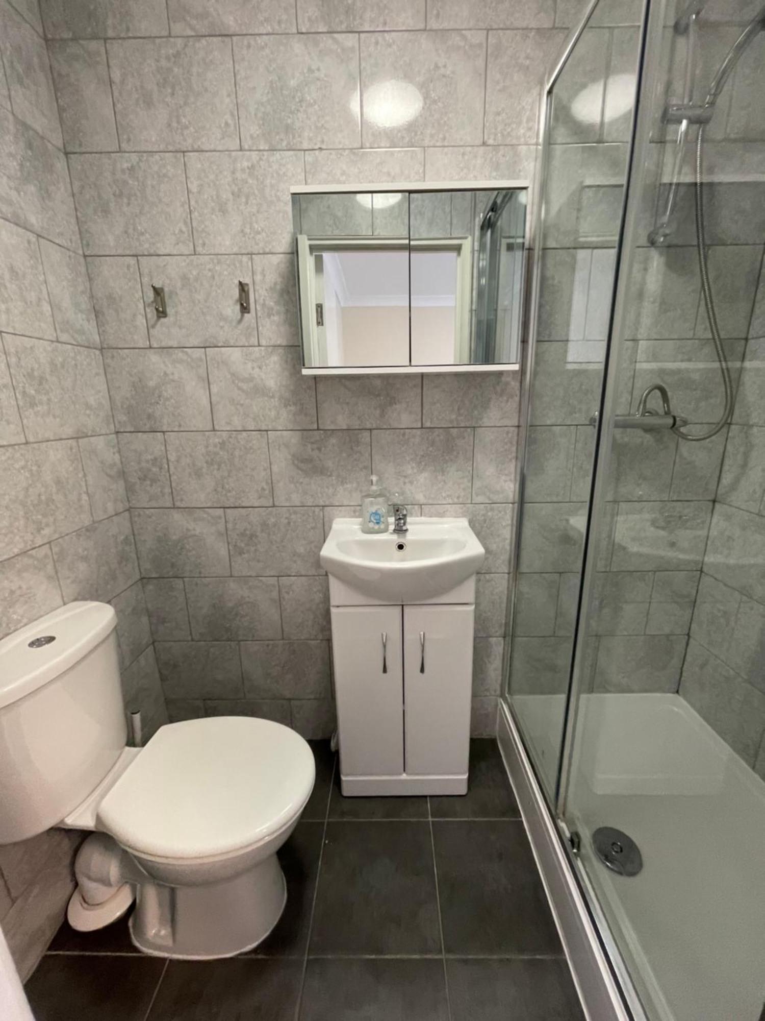 Kensal Lodge 2 Guest House Лондон Экстерьер фото