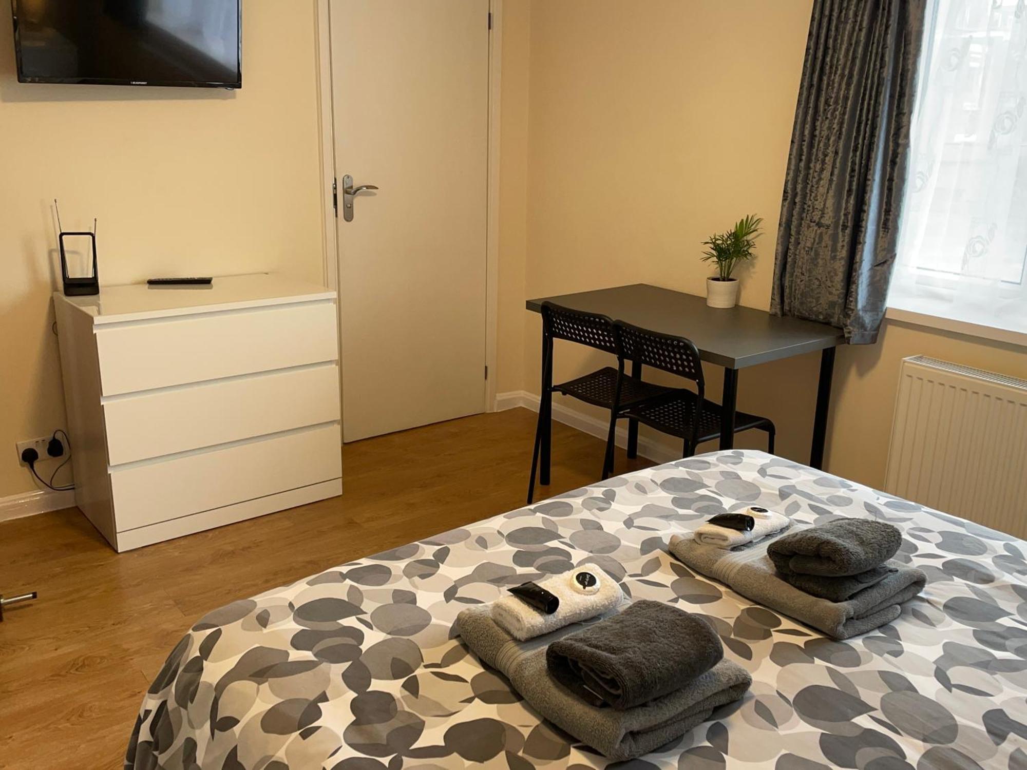 Kensal Lodge 2 Guest House Лондон Экстерьер фото